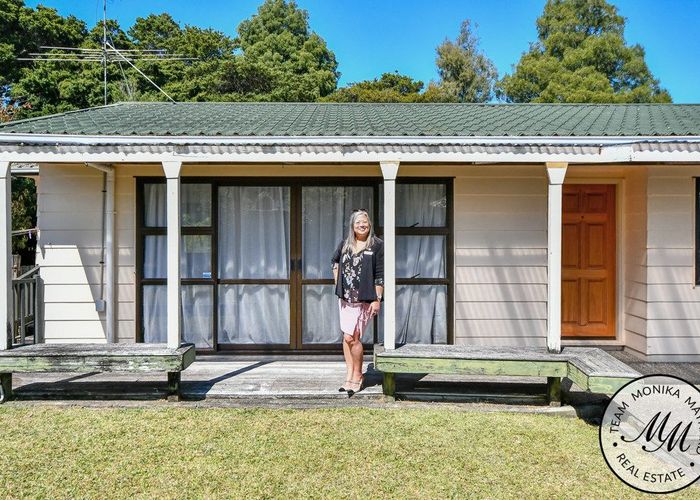  at 5 Eugenia Rise, Totara Heights, Manukau City, Auckland