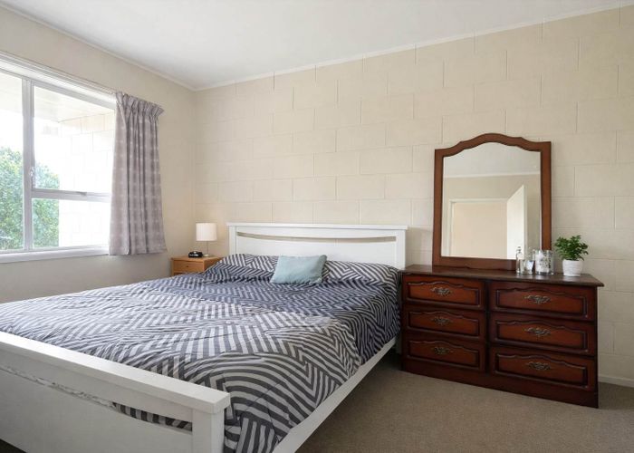  at 2/13 Koromiko Street, New Lynn, Waitakere City, Auckland