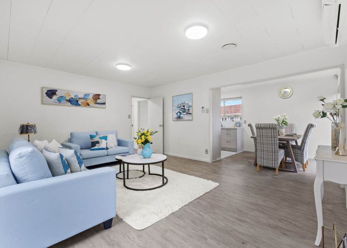  at 7  Sandrine Avenue, Clover Park, Manukau City, Auckland