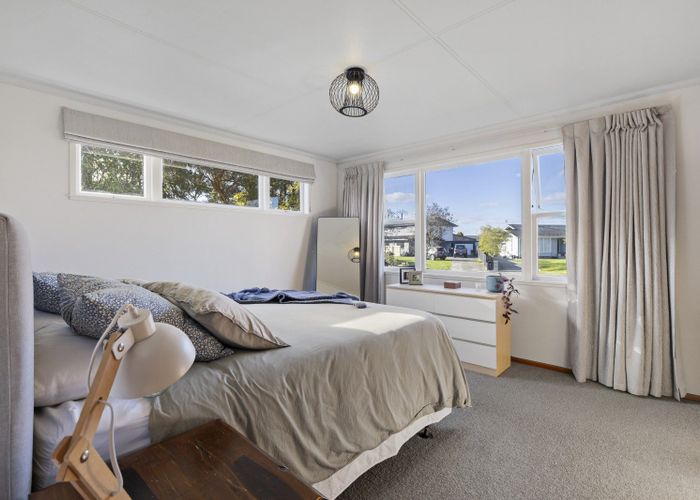  at 1 Alma Place, Milson, Palmerston North
