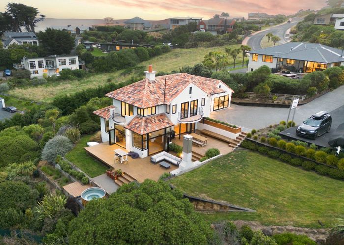  at 5 Highgrove, Saint Clair, Dunedin, Otago