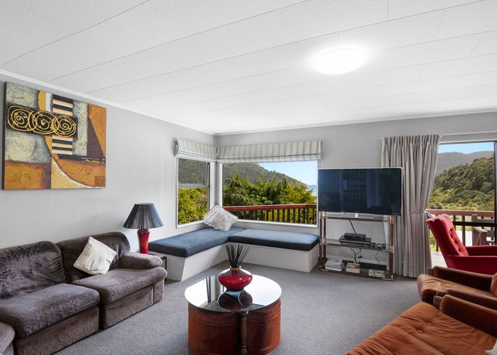  at 9 Field Terrace, Ōkiwi Bay