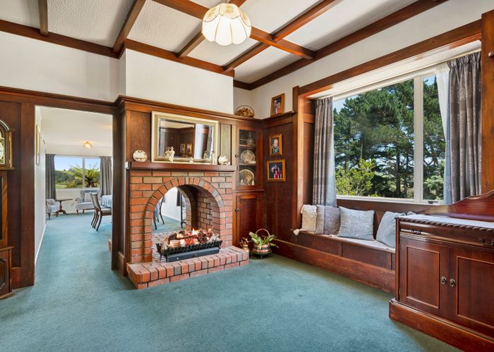  at 1616 State Highway 16, Helensville, Helensville