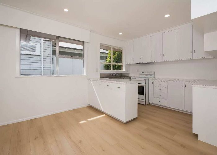  at 2/1 Rahiri Road, Mount Eden, Auckland City, Auckland