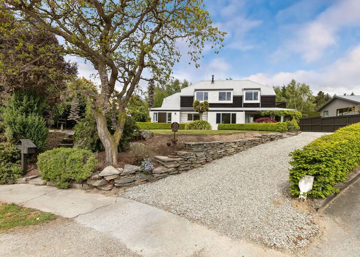  at 7 Kelvin Place, Kelvin Heights, Queenstown
