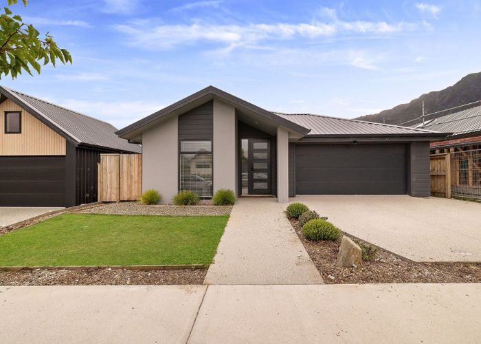  at 17 Cheviot Street, Hanley's Farm, Jacks Point, Queenstown-Lakes, Otago