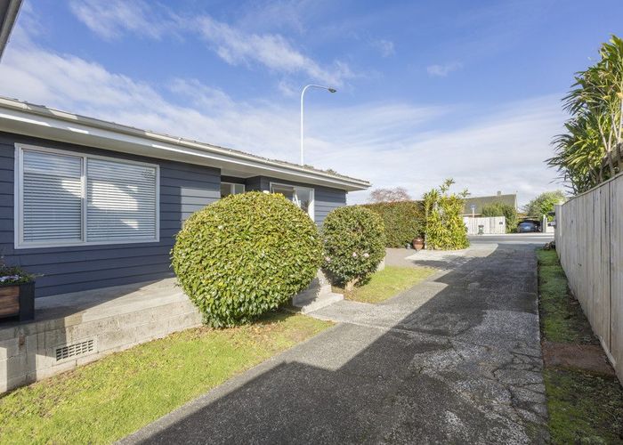  at Unit 1/209 Point Chevalier Road, Point Chevalier, Auckland City, Auckland
