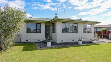  at 64 Clarence Cox Crescent, Pirimai, Napier