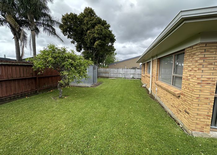  at 2/78 Prince Regent Drive, Half Moon Bay, Manukau City, Auckland