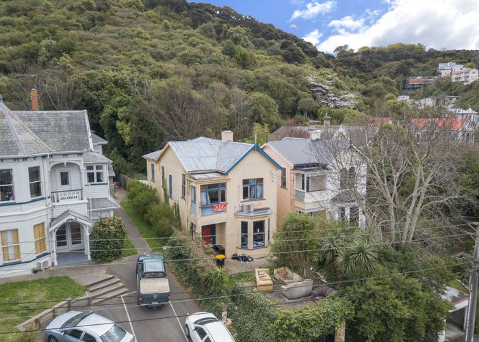  at 86 Queen Street, North Dunedin, Dunedin
