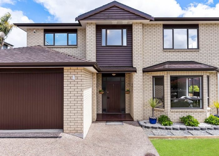  at 9 Henry Partington Place, Greenhithe, Auckland