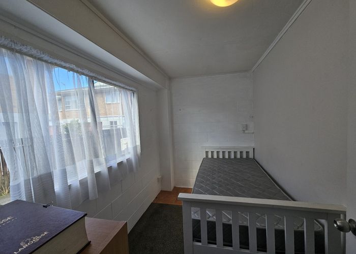  at 12A Fowlds Ave, Sandringham, Auckland City, Auckland