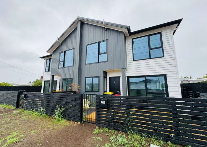  at 113D Rathgar Road, Henderson, Waitakere City, Auckland