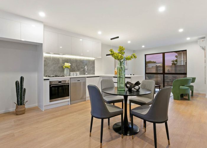  at 1d Valron Road, Te Atatu South, Waitakere City, Auckland