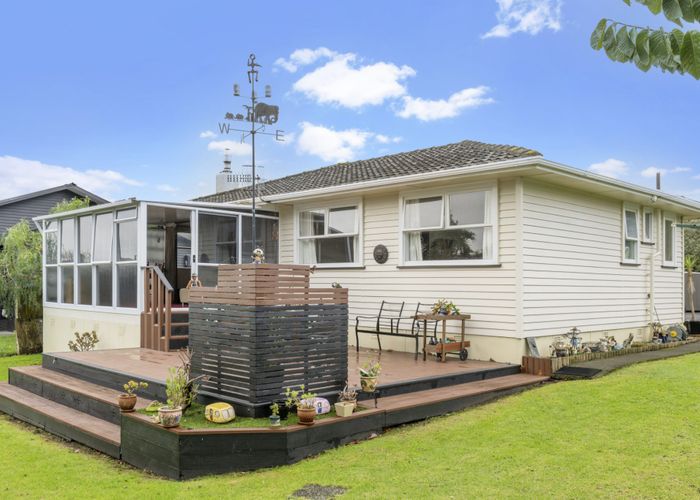  at 62 Wallace Rd, Mangere Bridge, Manukau City, Auckland