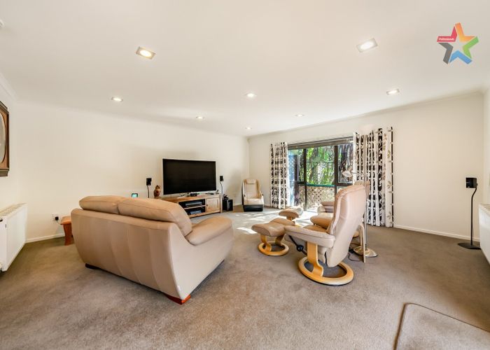  at 138 Tirohanga Road, Tirohanga, Lower Hutt