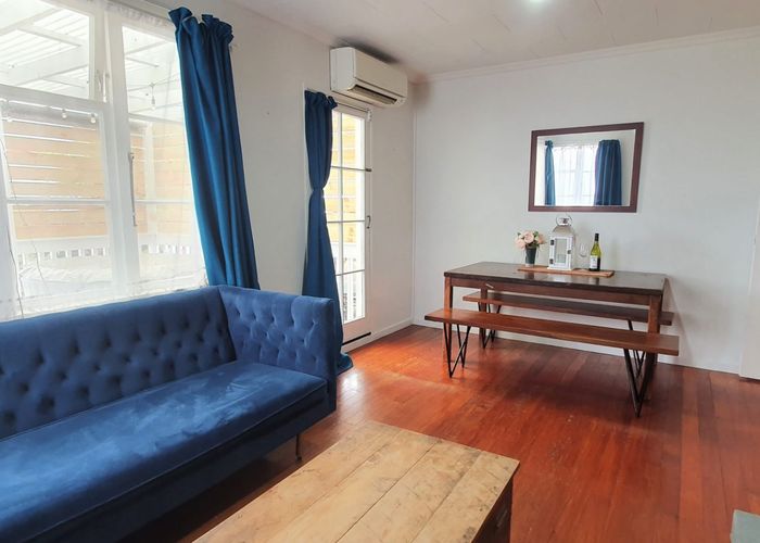 For rent 27 Range View Road, Mount Albert, Auckland City, Auckland