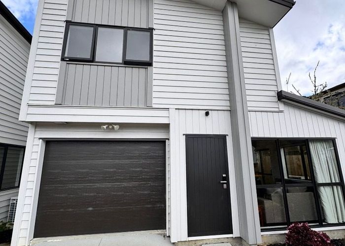  at 11D Regency Place, Sunnynook, North Shore City, Auckland