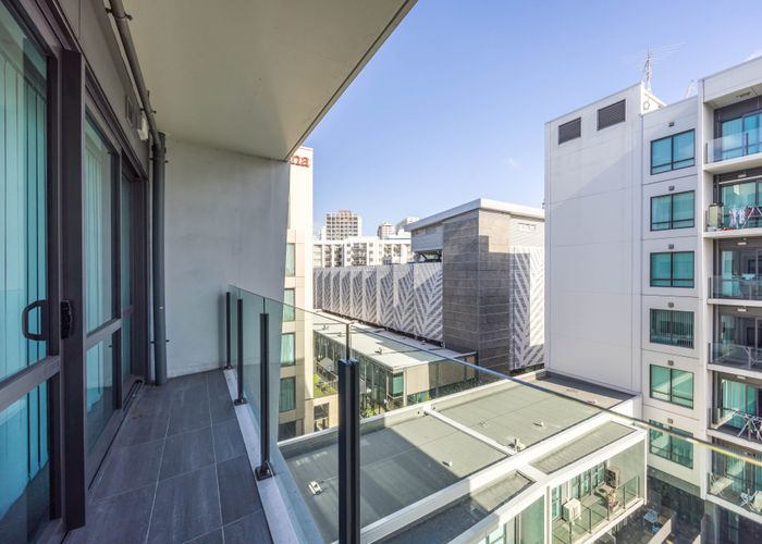  at 523/8 Dockside Lane, Auckland Central, Auckland