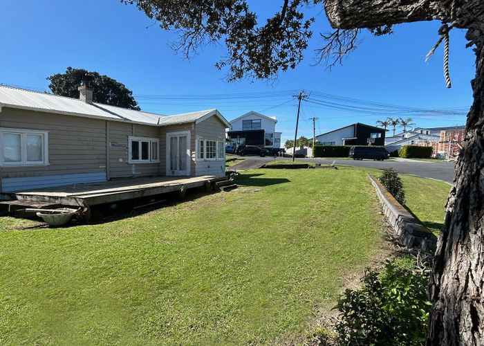  at 38 Orchard Road, Waiake, Auckland