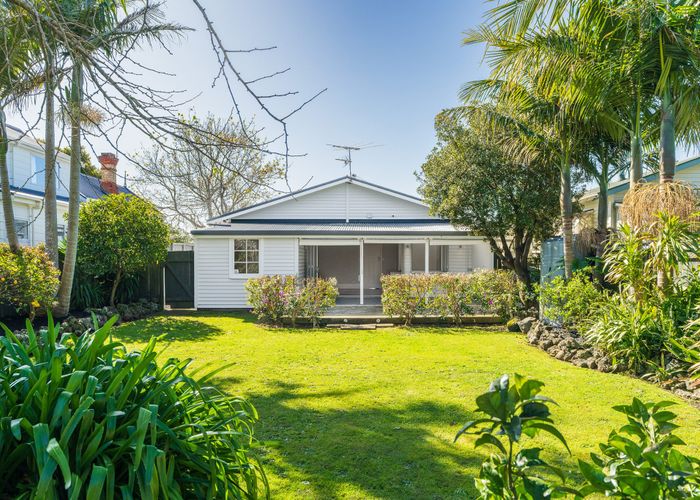  at 104 Peary Road, Mount Eden, Auckland City, Auckland