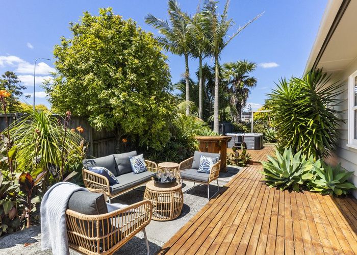  at 151 Reeves Road, Pakuranga Heights, Auckland