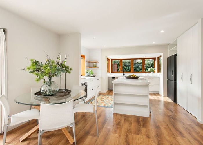  at 114B Memorial Avenue, Burnside, Christchurch City, Canterbury