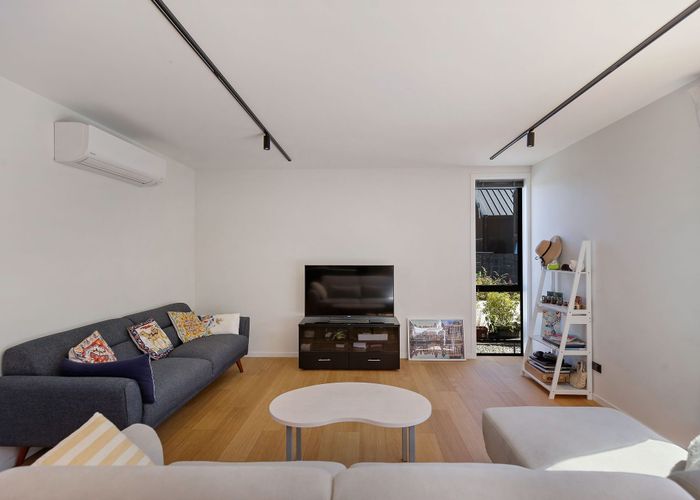  at 5 Curvey Court, Jacks Point, Queenstown