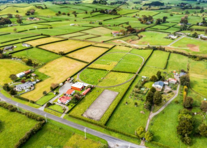  at 121 Warwick Road, Stratford, Stratford