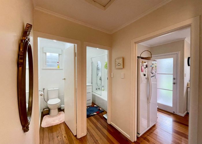  at 30 Vera Road, Te Atatu South, Waitakere City, Auckland