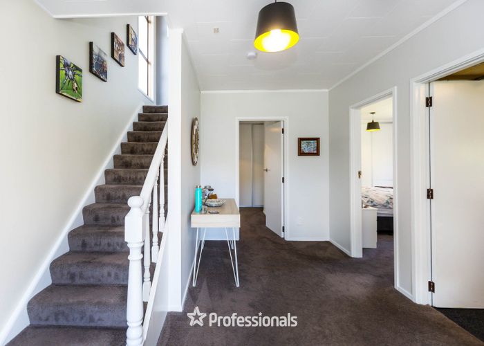  at 4 Parera Grove, Heretaunga, Upper Hutt, Wellington