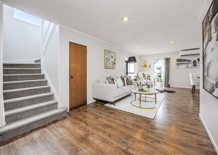  at 6 Majesty Place, Half Moon Bay, Manukau City, Auckland