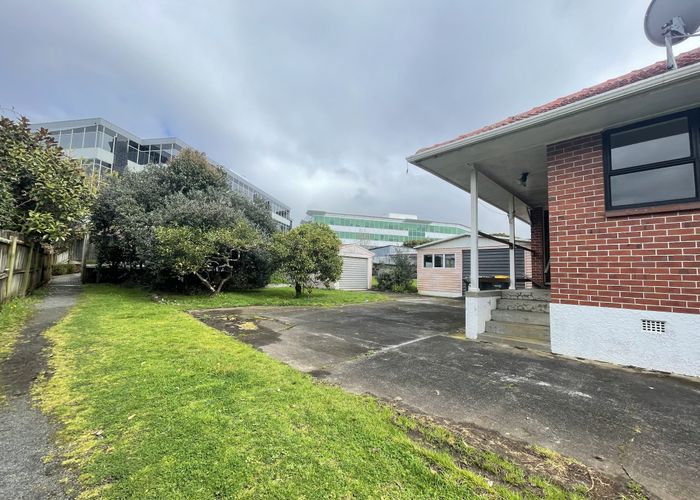  at 39 Main Highway, Ellerslie, Auckland