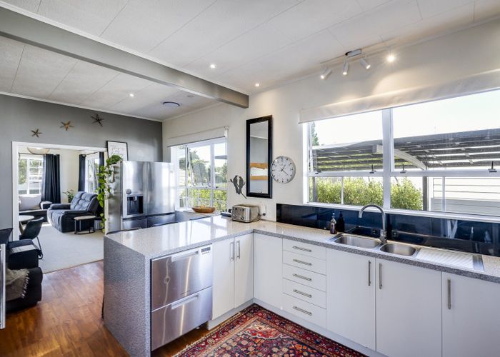  at 14 Moeller Street, Taradale, Napier, Hawke's Bay