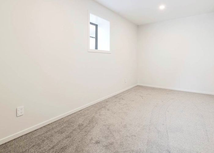  at 44 Gosford Drive, Botany Downs, Manukau City, Auckland