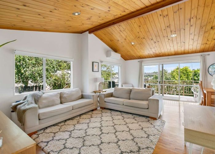  at 8A Holiday Road, Stanmore Bay, Rodney, Auckland