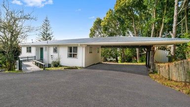  at 2/40A Marlborough Avenue, Glenfield, Auckland