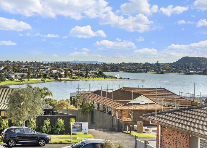 at 21 Venus Place, Half Moon Bay, Auckland