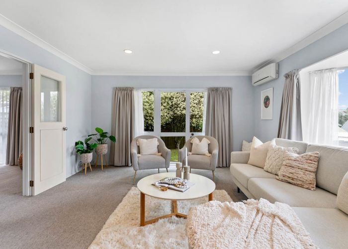  at 9 Redfern Lane, Glenfield, North Shore City, Auckland