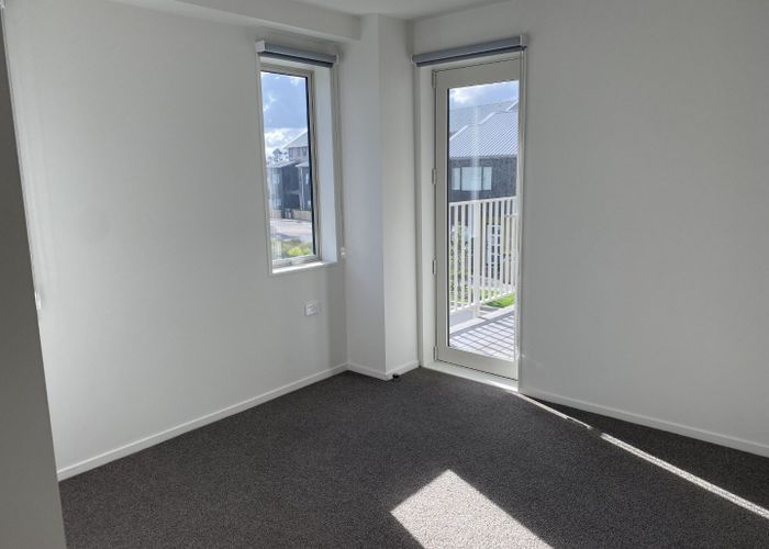  at 104/28A Eileen Newey Place, Henderson, Waitakere City, Auckland