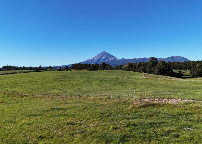 at Carrington Road, Hurworth, New Plymouth, Taranaki