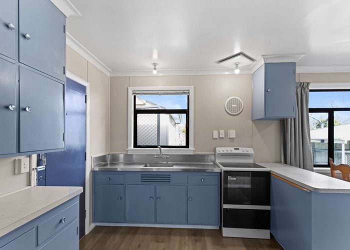  at 32 Gloucester Street, Takaro, Palmerston North