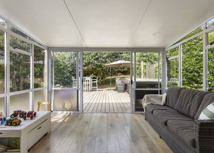  at 2/48 O'Halloran Road, Howick, Manukau City, Auckland