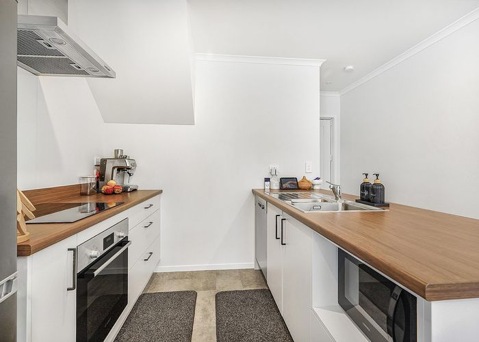  at 24/10 Burrows Place, Frankton, Hamilton, Waikato