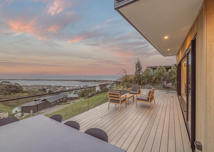  at 7 Francis James Lane, Redcliffs, Christchurch