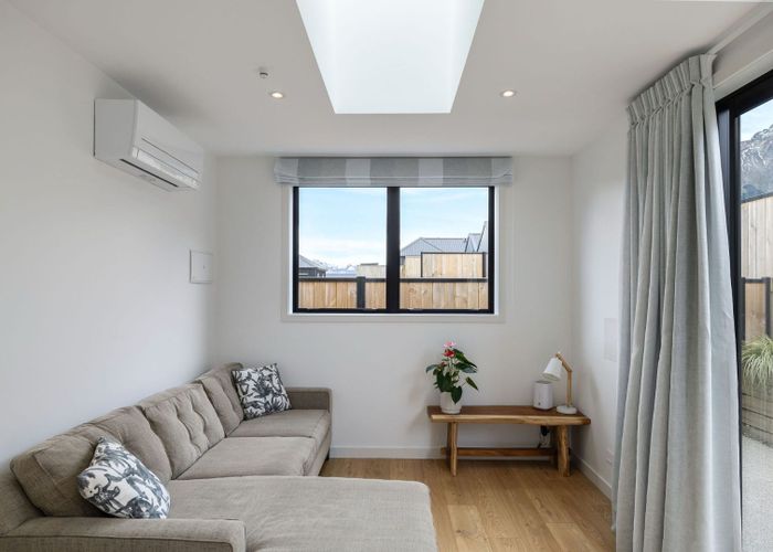  at 72 Spur Ridge, JACKS POINT
