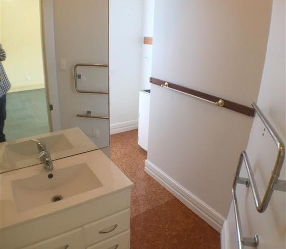  at 2/42 Carlton Gore Road, Grafton, Auckland City, Auckland