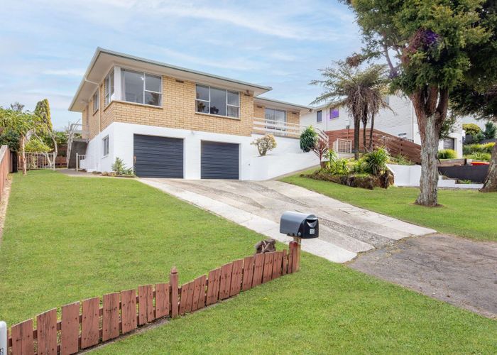  at 15 Maple Avenue, Dinsdale, Hamilton, Waikato