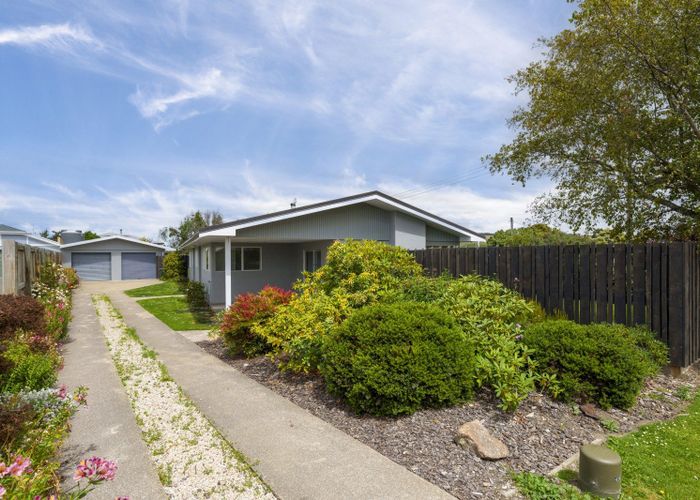  at 2 Argyle Street, Weston, Oamaru