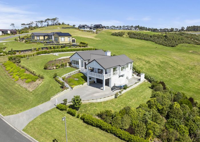  at 98 Ahumoana Road, Albany